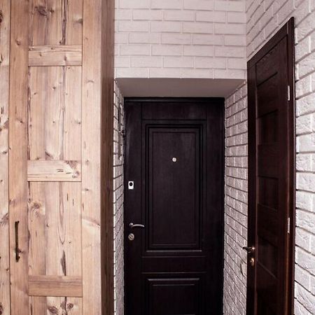 Apartment In The City Center In The House With Atlantes أوديسا المظهر الخارجي الصورة